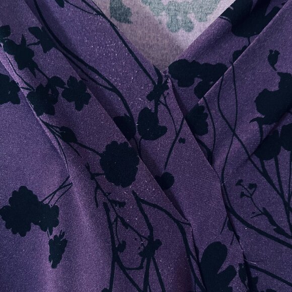 Lane Bryant Pullover Top in Purple with Black Floral Design (14/16) - Picture 5 of 7